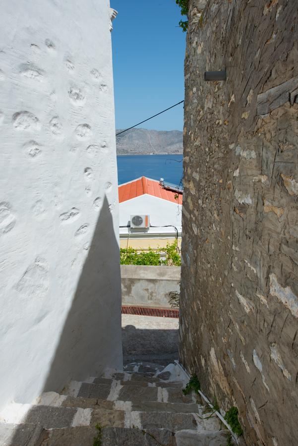 Kyklameno Studio No 3 Symi Exterior photo